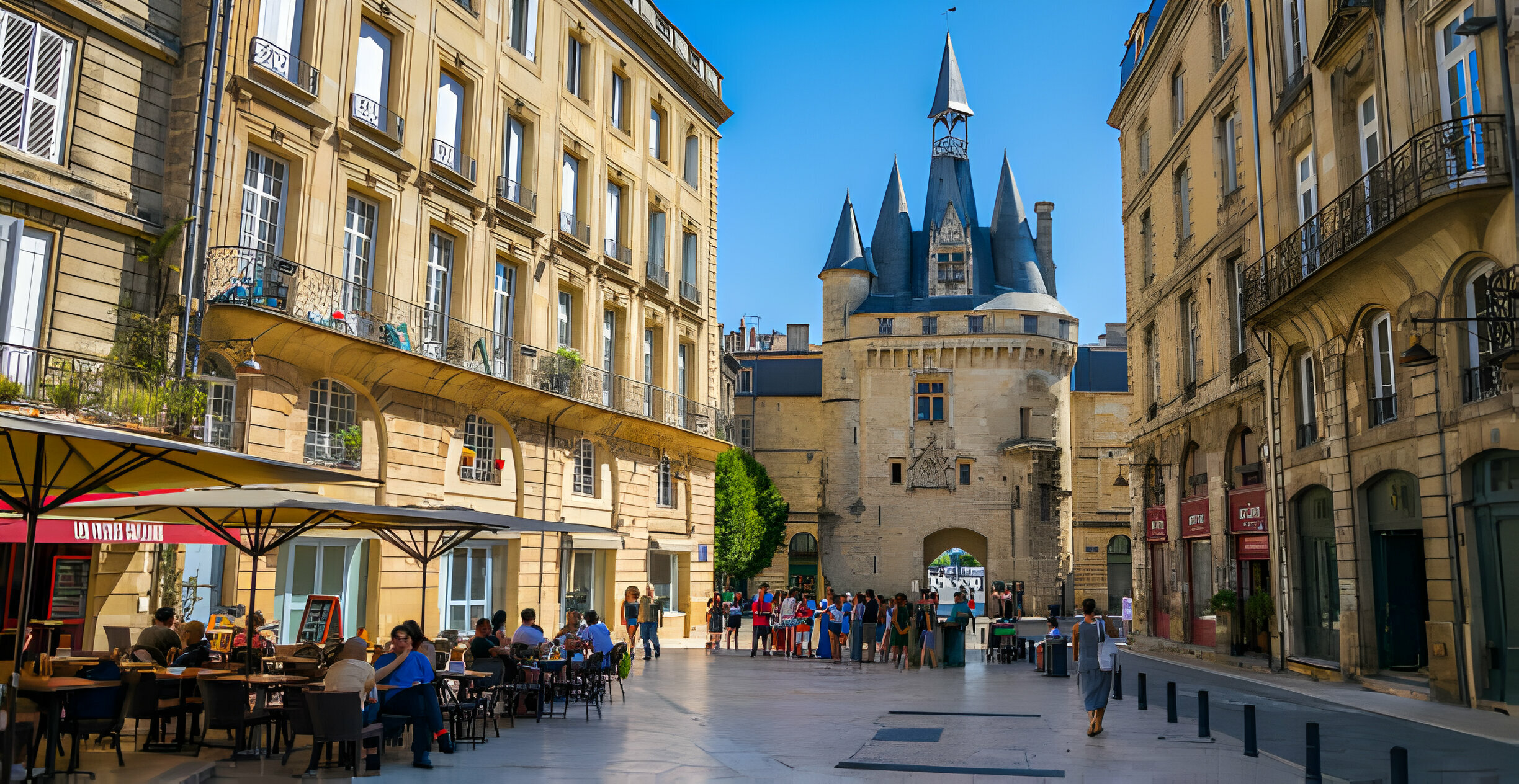 Découvrez Bordeaux : conseils pour visiter la ville et se déplacer